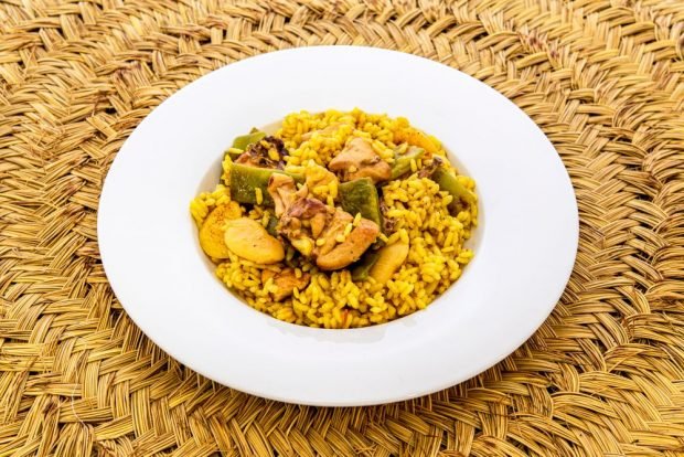 Classic Valencian paella – a simple and delicious recipe, how to cook step by step