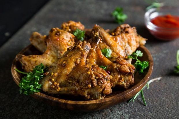 Chicken wings with Dijon mustard, honey and spices in the oven – a simple and delicious recipe, how to cook step by step