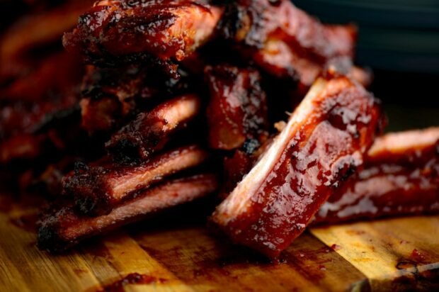 Caramel pork ribs in the oven is a simple and delicious recipe, how to cook step by step