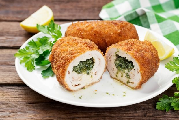 Chicken cutlets in Kiev - a simple and delicious recipe, how to cook step by step