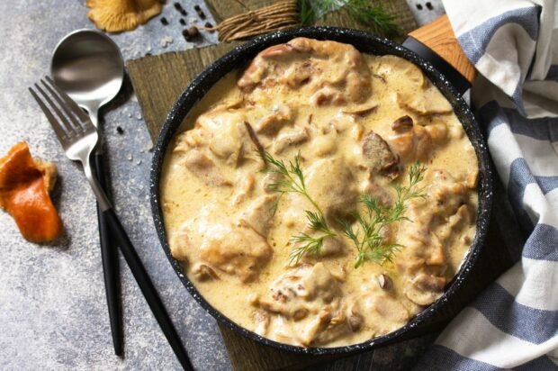 Turkey and champignons fricassee – a simple and delicious recipe, how to cook step by step