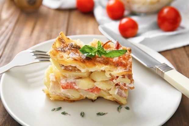 Potato casserole with tomatoes in a slow cooker – a simple and delicious recipe, how to cook step by step