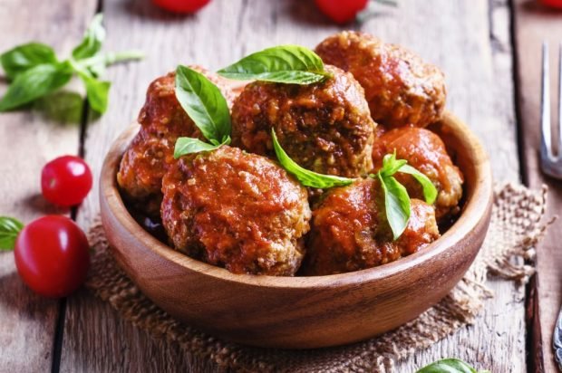 Meatballs in a slow cooker – a simple and delicious recipe, how to cook step by step