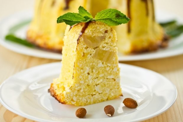 Cottage cheese casserole with banana and sour cream is a simple and delicious recipe, how to cook step by step