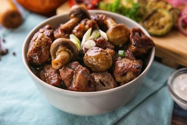 Pork kebab with champignons is a simple and delicious recipe, how to cook step by step