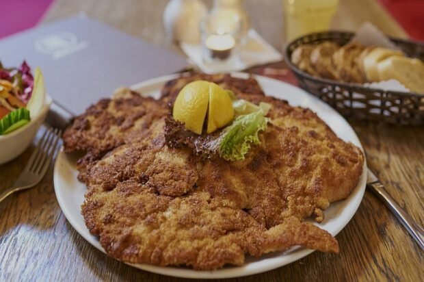 Pork chops in semolina