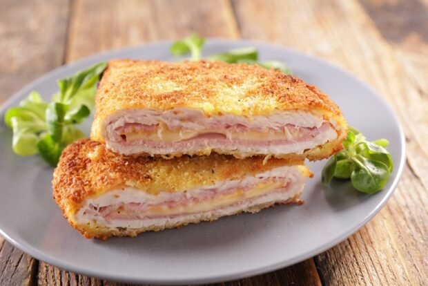 Cordon bleu – a simple and delicious recipe, how to cook step by step