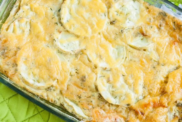 Zucchini casserole with sour cream 