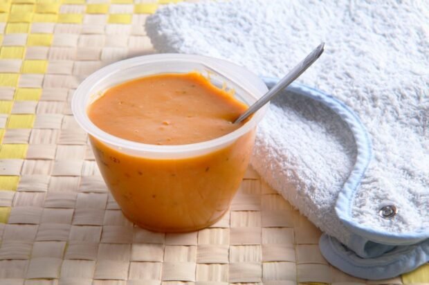 Carrot and apple puree for children