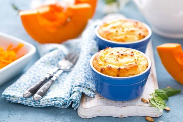 Cottage cheese casserole with pumpkin in the microwave is a simple and delicious recipe, how to cook step by step