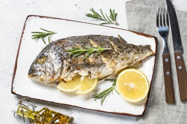 Dorado baked with lemon and rosemary – a simple and delicious recipe, how to cook step by step