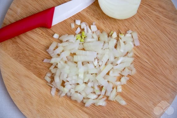 Juicy cutlets on sour cream: photo of recipe preparation, step 2