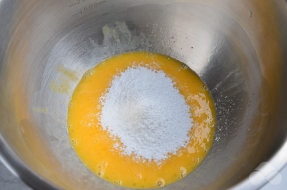 Sweet pancakes with lemon zest: photo of recipe preparation, step 2