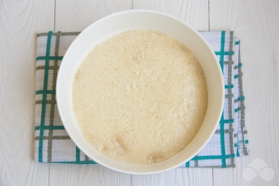 Sweet donuts without eggs: photo of recipe preparation, step 1