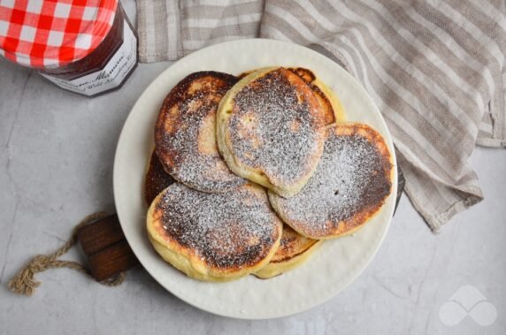 Homemade cottage cheese pancakes: photo of recipe preparation, step 6