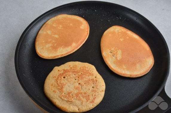 Pancakes with almond milk: photo of recipe preparation, step 5