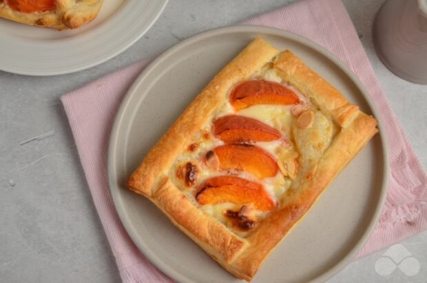 Puffs with apricots and mascarpone: photo of recipe preparation, step 6