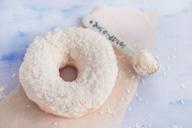 Coconut donuts – a simple and delicious recipe, how to cook step by step