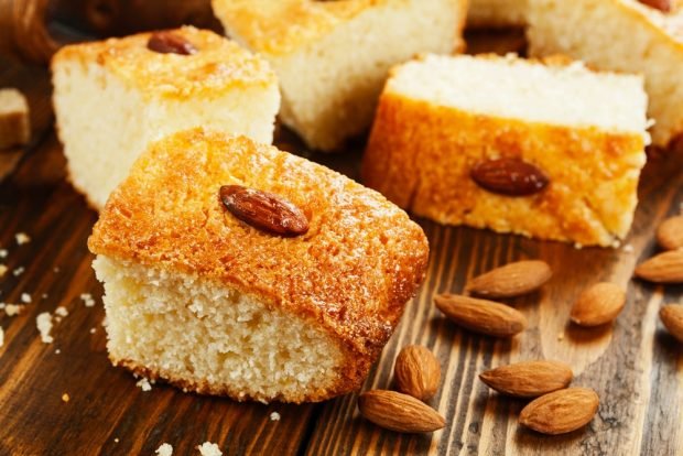 Cupcake with coconut and almonds – a simple and delicious recipe, how to cook step by step