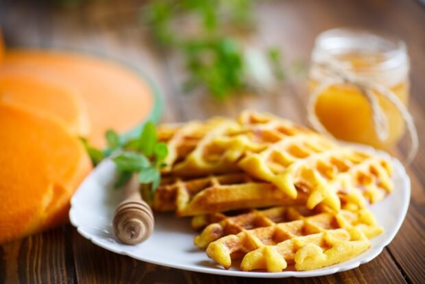 Pumpkin Belgian waffles – a simple and delicious recipe, how to cook step by step