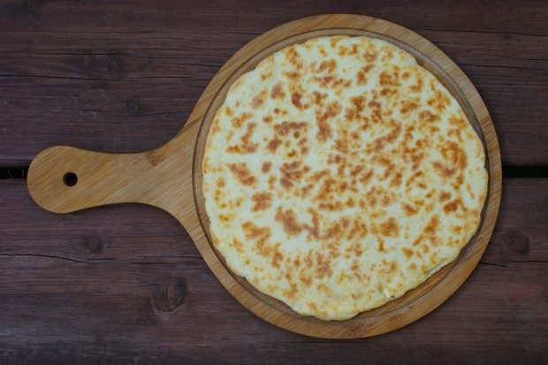 Khachapuri with champignons in a frying pan is a simple and delicious recipe, how to cook step by step