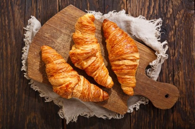 French croissants are a simple and delicious recipe, how to cook step by step