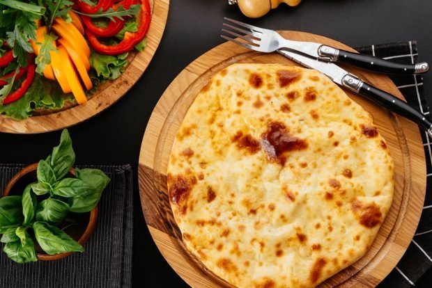 Pita bread khachapuri with meat and vegetables is a simple and delicious recipe, how to cook step by step