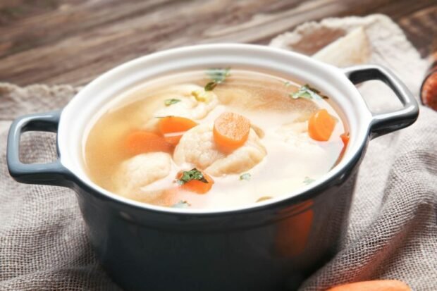 Soup with milk dumplings is a simple and delicious recipe, how to cook step by step