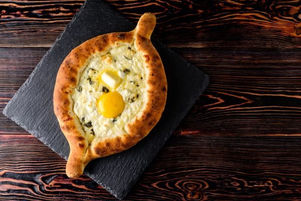 Adjarian khachapuri with cottage cheese is a simple and delicious recipe, how to cook step by step