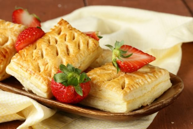 Strawberry and ricotta puffs – a simple and delicious recipe, how to cook step by step