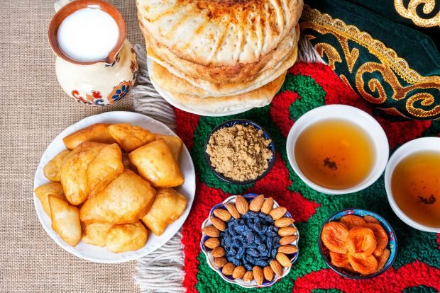 Kazakh baursaks on kefir – a simple and delicious recipe, how to cook step by step