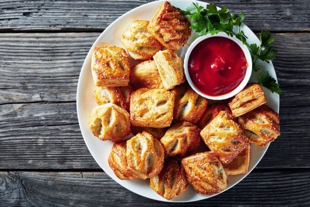 Puff pastry chicken puffs – a simple and delicious recipe, how to cook step by step