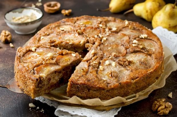 Pie with pears, walnuts and chocolate – a simple and delicious recipe, how to cook step by step