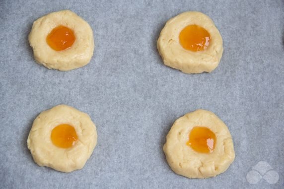 Shortbread cookies with jam: photo of recipe preparation, step 4