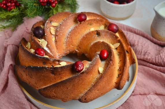 Christmas cupcake with cranberries: photo of recipe preparation, step 9