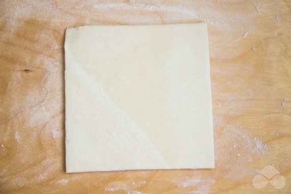 Puff pastry apple pie: photo of recipe preparation, step 1