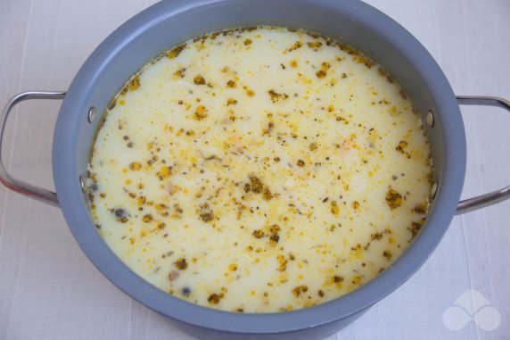 Finnish ear with melted cheese: photo of recipe preparation, step 6