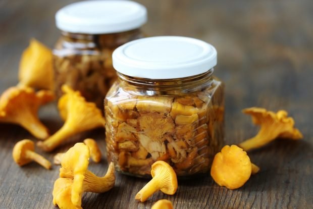 Pickled chanterelles – a simple and delicious recipe, how to cook step by step