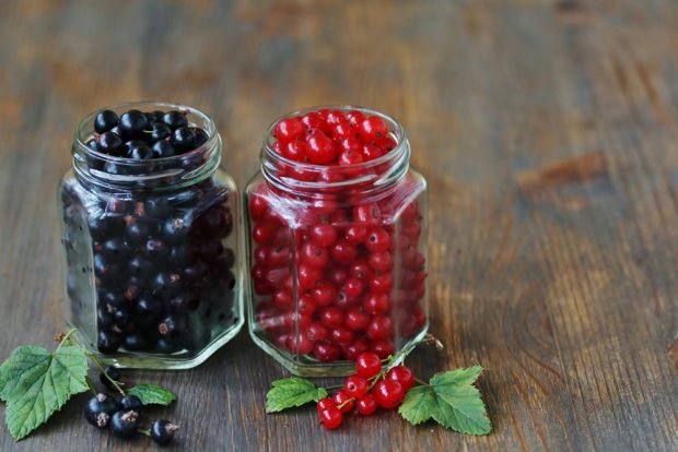 Compote of red and black currants for winter – a simple and delicious recipe, how to cook step by step