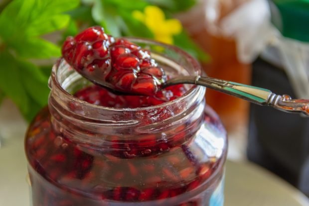 Pomegranate jam with seeds – a simple and delicious recipe, how to cook step by step