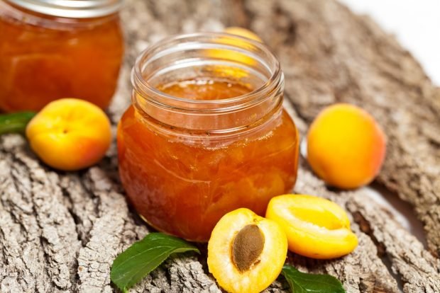 Apricot jam without sugar is a simple and delicious recipe, how to cook step by step