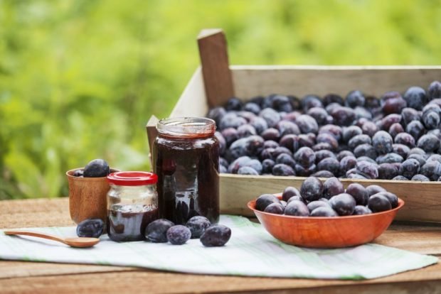 Blackthorn jam – a simple and delicious recipe, how to cook step by step