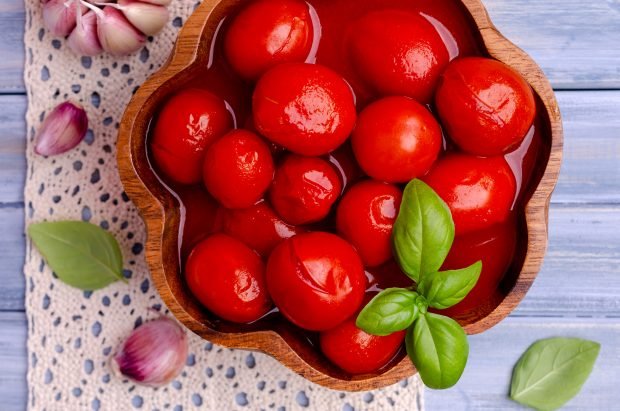 Tomatoes in tomato juice for winter – a simple and delicious recipe, how to cook step by step