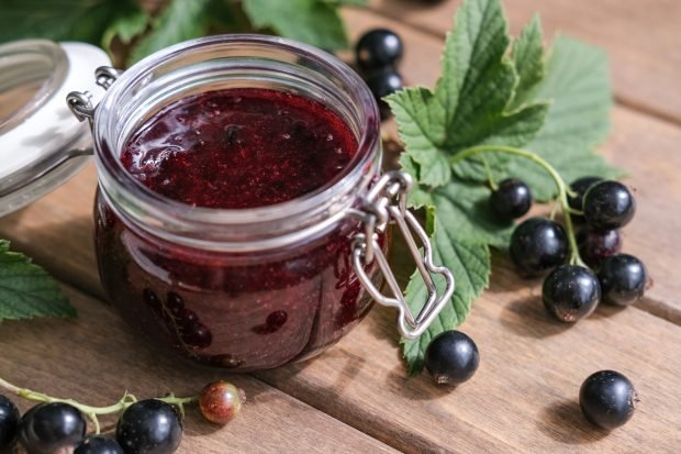 Jelly-like jam–five minutes of black currant - a simple and delicious recipe for how to cook step by step