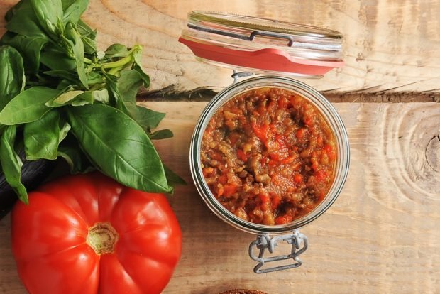 Spicy eggplant caviar for winter is a simple and delicious recipe, how to cook step by step