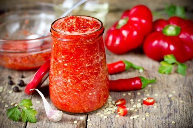 Raw adjika with tomatoes, pepper and garlic for winter – a simple and delicious recipe, how to cook step by step