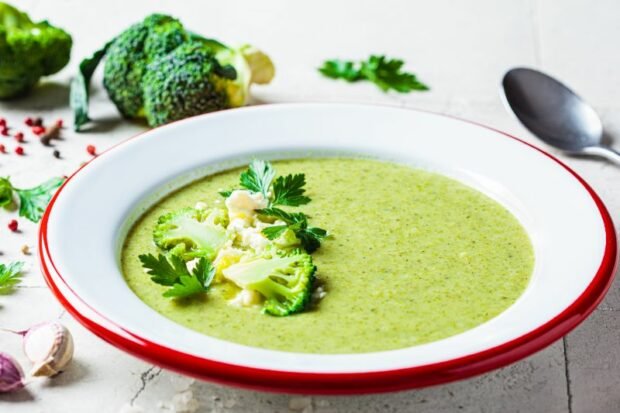 Cauliflower cream soup with broccoli and feta is a simple and delicious recipe, how to cook step by step