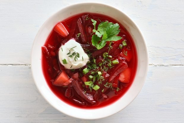 Borscht with herbs and sour cream – a simple and delicious recipe, how to cook step by step