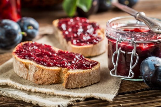 Seedless plum jam is a simple and delicious recipe, how to cook step by step