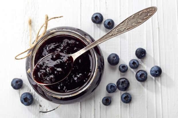 Blueberry jam-five minutes – a simple and delicious recipe, how to cook step by step